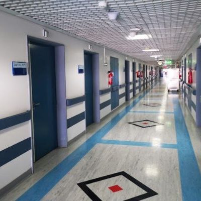 استخدام الشبكة الإلكترونية الداخلية في المستشفى