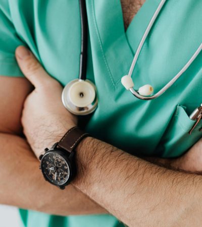 الخلوة المحرمة