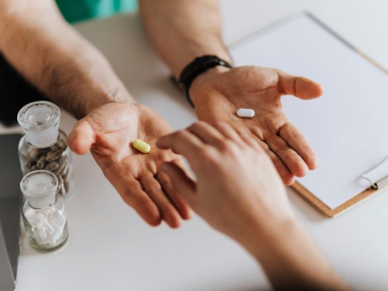 شعار الصيدليات