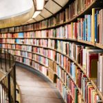 عمل مكتبة في المركز الصحي أو المستشفي تناسب جميع اللغات