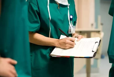 تجربة "الاختلاط في المستشفيات".. لم ينجح أحد!