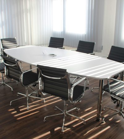 عمل لقاءات متكررة