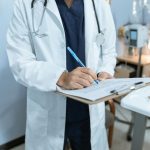 كلمات لعلماء في وجوب حفظ العورات ومنع الاختلاط في المستشفيات