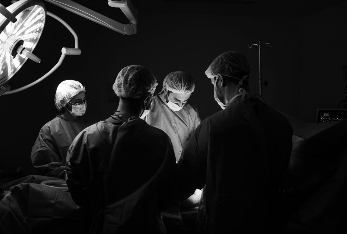 كلمة للعاملين في المجال الصحي حول الاختلاط